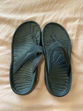Hoka One One Black Cushioned Foam Thong Sandals